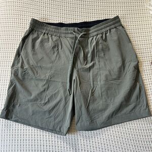 lululemon bowline short 8” stretch ripstop green XL
